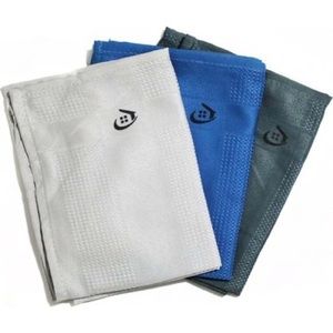 Pella Eu cloth.There are 3 cloths in a package.